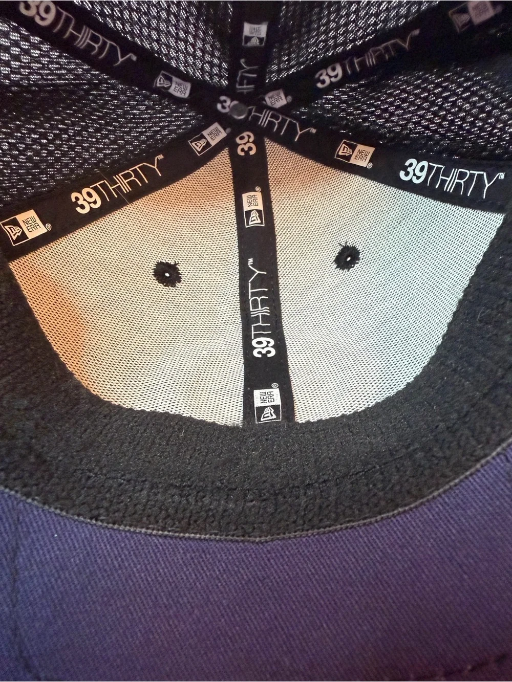 New Era Winnipeg Jets 39THIRTY Mesh Flex Fit Hat L/XL NHL‎ Cap